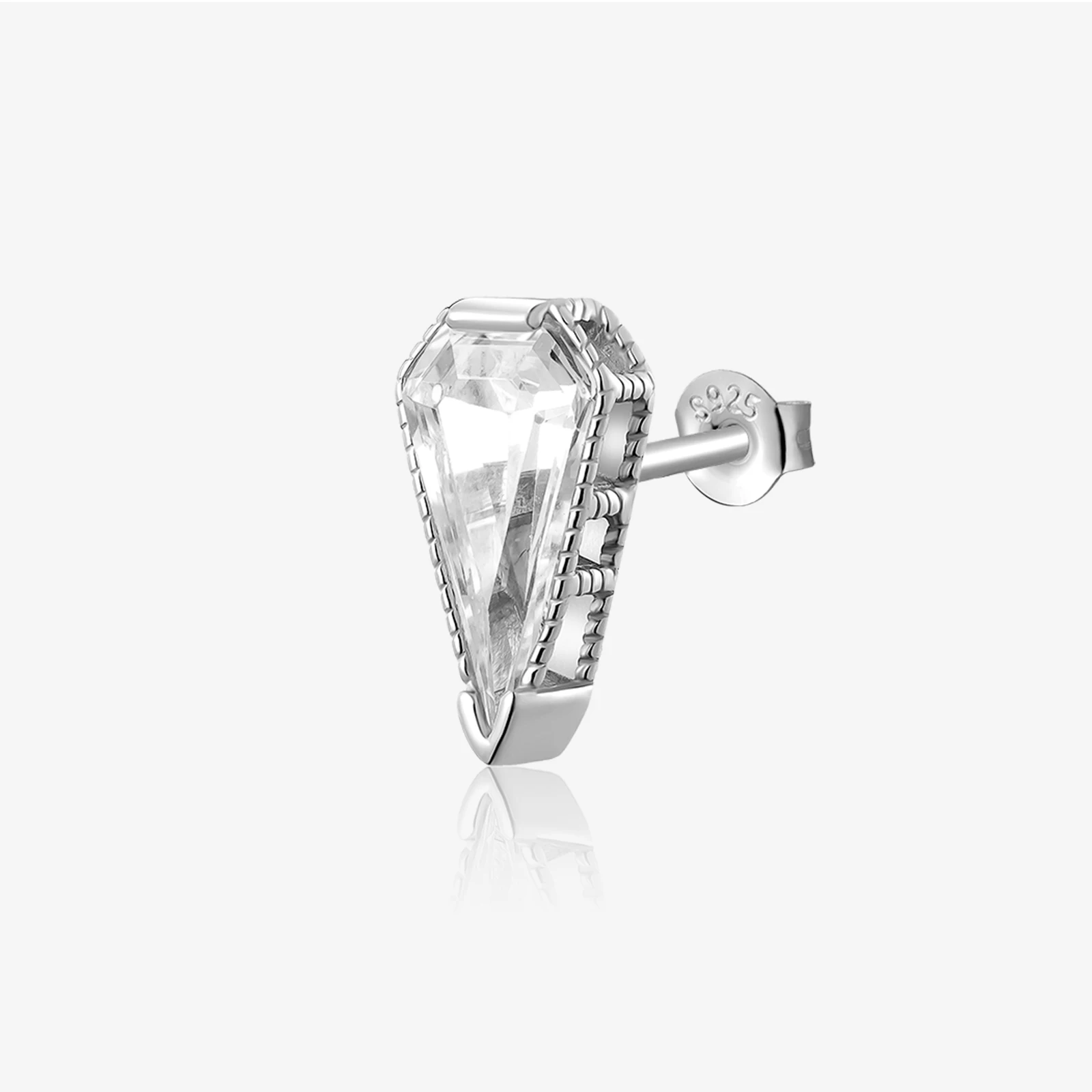 

VEWANT New 925 Sterling Silver Big Triangle CZ Zircon Stud Earring Crystal 2026 Women Fashion Luxury Fine Jewelry Gift
