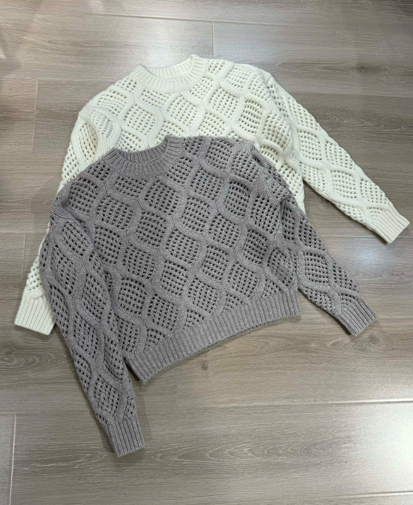 

Autumn Winter 2024 Sequins Sweater O-Neck long-Sleeved Knitted Cashmere Wool Sweater Female Casual Pullover