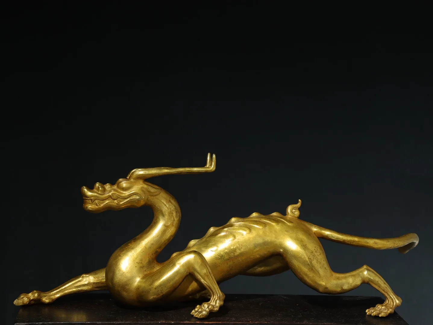 

28-дюймовая немецкая народная старая бронза, киноварь, позолоченная китайская статуя длинга, единорог, дракон, божественный зверь, среди богатства, городской дом