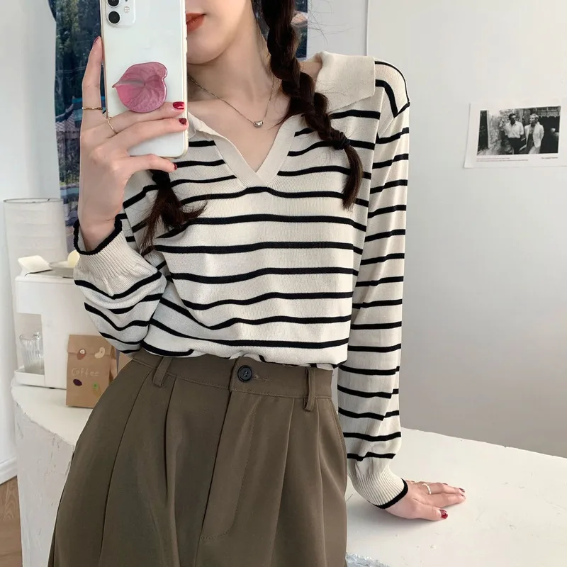 Spring New Striped Polo Neck Knitted Bottom Sweater Slim and Casual Layup Sweater, Long Sleeved T-shirt Top