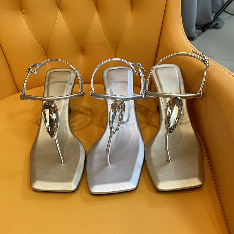 Women's Fashion Crystal Gem Decorated One-word Strap Wedge Sandals Summer New Square Toe Thong Temperament Non-slip Sandals