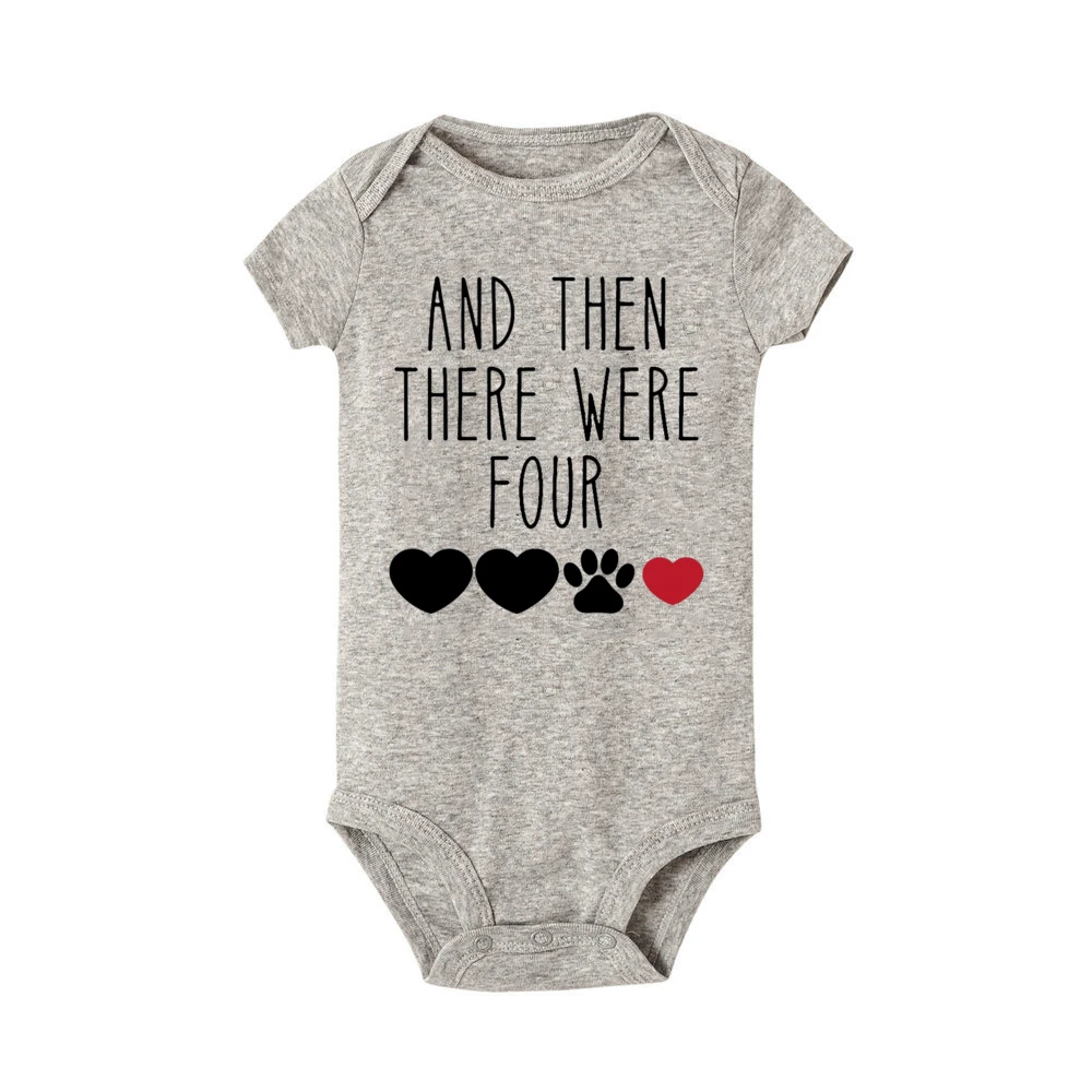 赤ちゃんの半袖ボディスーツ,妊娠発表服,幼児服,ジャンプスーツ,新生児ロンパース,私たちが4つのプリントをした後