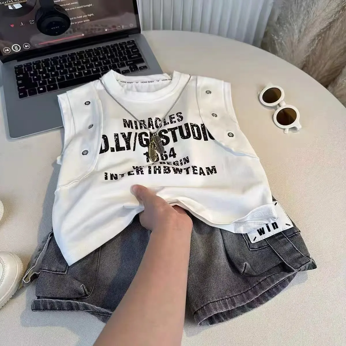 New Korean 2026 Children's Fashion Design Sleeveless Letter Jeans Shorts 2PCS Set Summer Baby Boys Girls Casual Boutique Clothes
