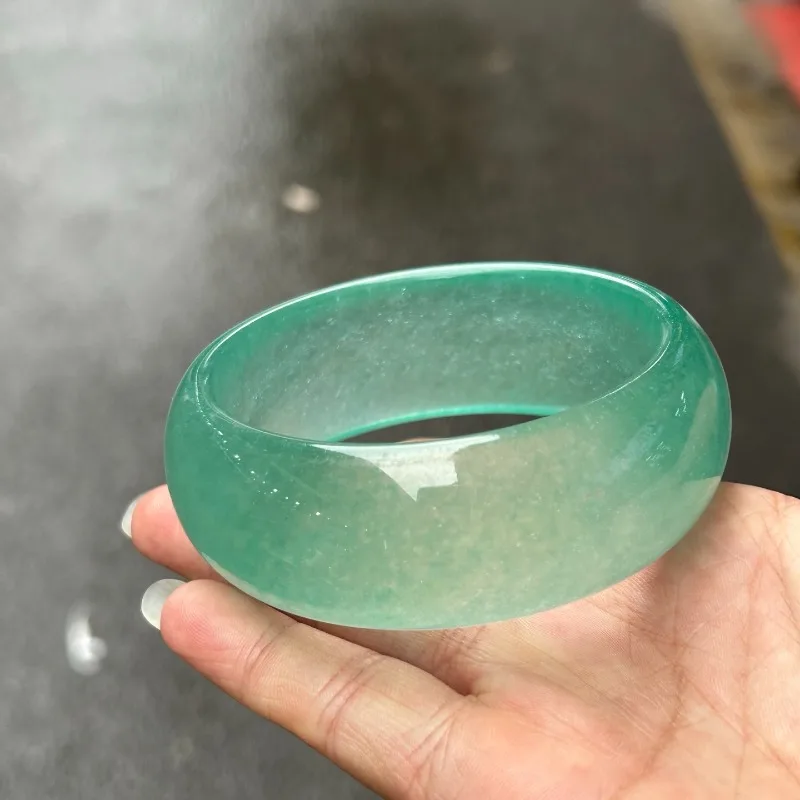 

Натуральный нефрит из высокого ледяного кварцита, мятно-зеленый браслет с широкой шиной