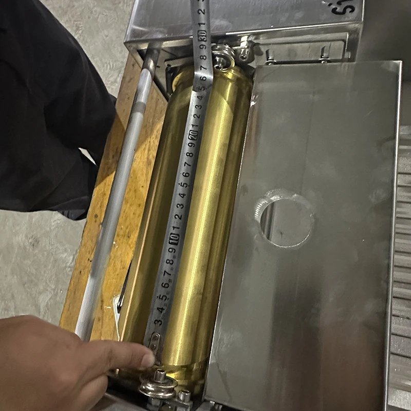 Fully Automatic Egg Pancake Spring Roll Thousands Layer Cake Making Machine