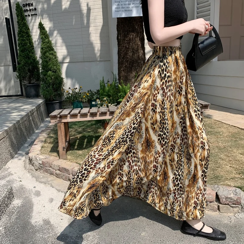 

Street Style Mid-Length A-Line Skirt Leopard Print Travel Outfit Casual Half Body Long Dress Polyester Fiber Summer 2025