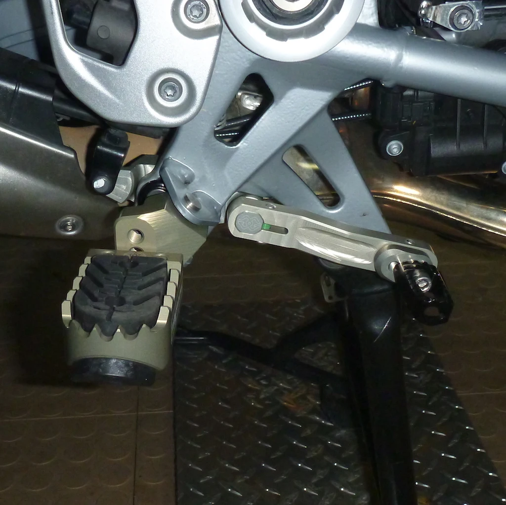Motorcycle Adjustable Foot Pegs For BMW R1200GS ADV K50 2016-2019 R1250GS Adventure K51 2020-2023