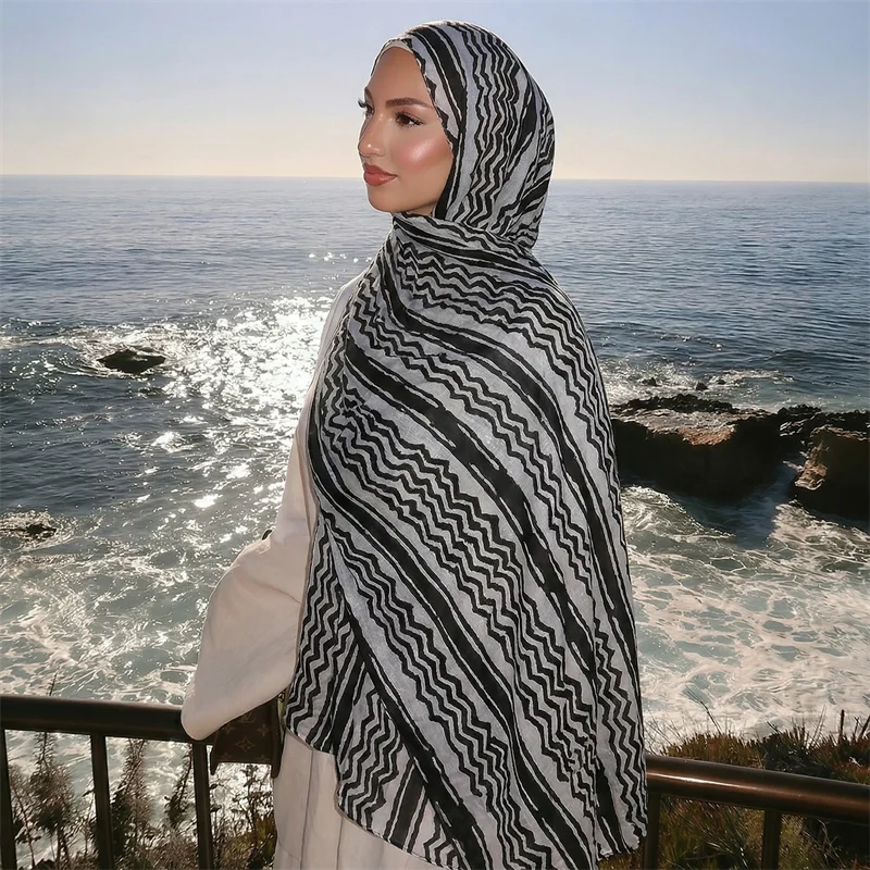 2026 Women Scarf Plaid Print Hijab Soft Shawls and Wraps Female Foulard Designer Pashmina Bandana Muslim Headscarf