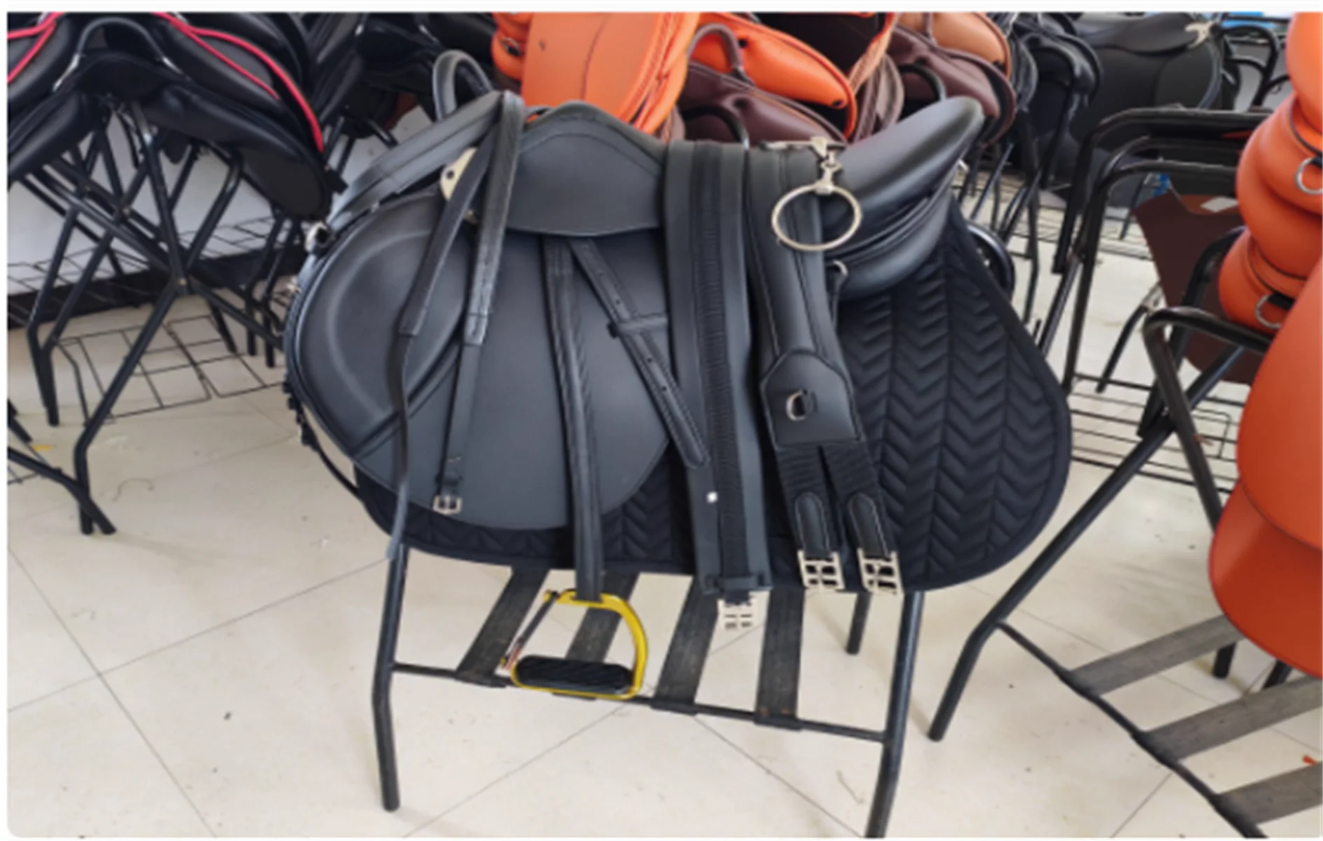 

Saddle comprehensive saddle complete set of accessories, double belly strap saddle, wild riding saddle