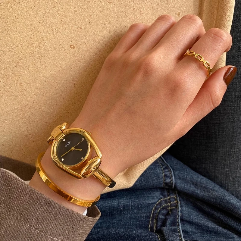 Women's watch retro niche ins fashion metal chain temperament versatile women's quartz bracelet creativity watch