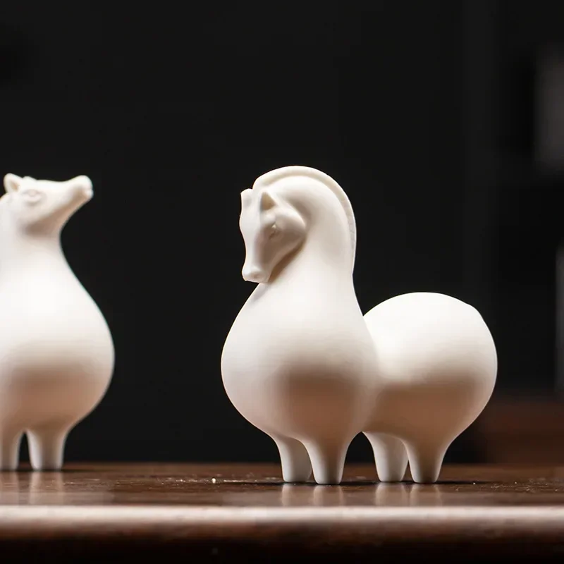 

Qiao Lin-китайская белая фарфоровая статуя лошади, винтажное декоративное керамическое искусство, креативные украшения в стиле дзен, талисман