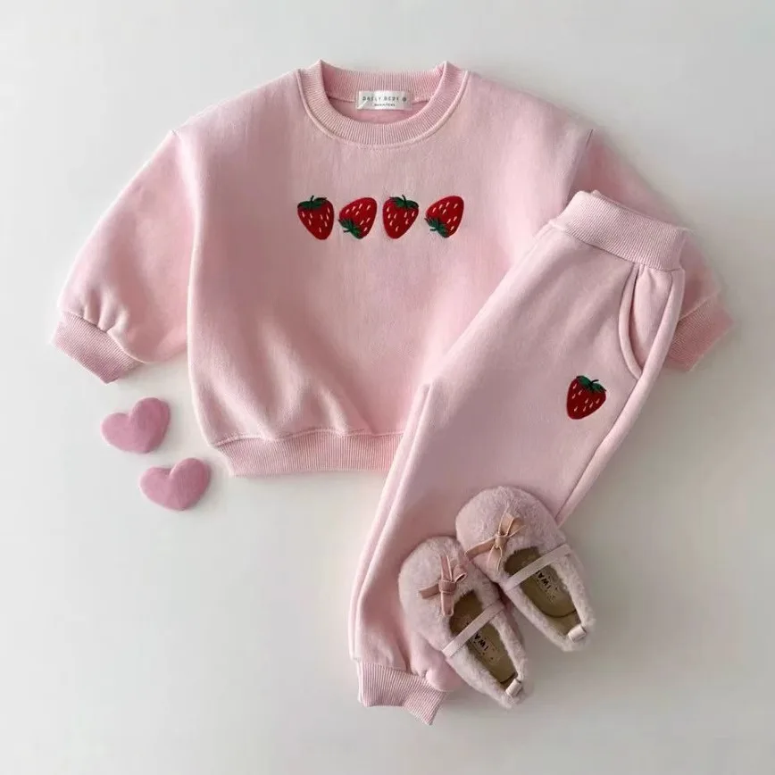 

Autumn Winter Toddler Clothes Set Strawberry Print Sweatshirt With Pants For Kids Casual Comfortable Fashion Daily Tracksuits