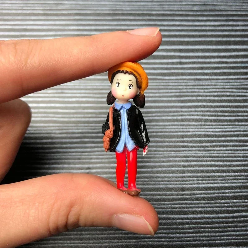 4Pcs Mini Japan Anime Toro Mei in Winter Clothes Figure Doll Resin Model Moss Micro Landscape Decor Office Toy for Friend
