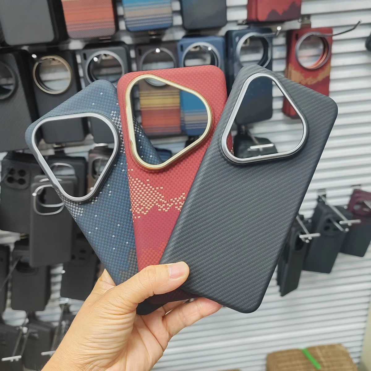 

Magnetic Genuine Aramid Carbon Fiber Case For Huawei Pura 80 Ultra Pro Plus+ Metal Len Wireless Charging Phone Shell Back Cover