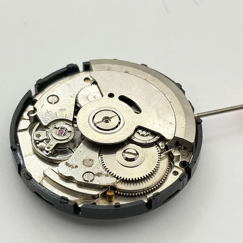 The Disassembled 7S26 Movement of Watch Accessories Is for Learning Use. The Disassembled and Disassembled Watch Is an Old Produ