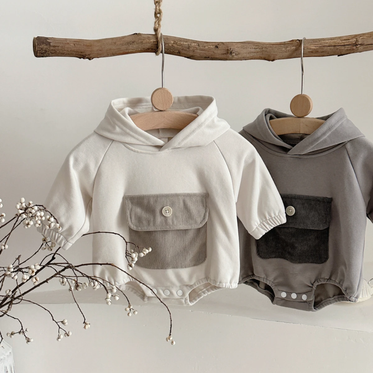 Autumn Korean Style Newborn Cotton Pocket Hoodie Comfortable Holiday Bodysuit Suitable Baby Boys Girls Clothes 1-18M Jumpsuit