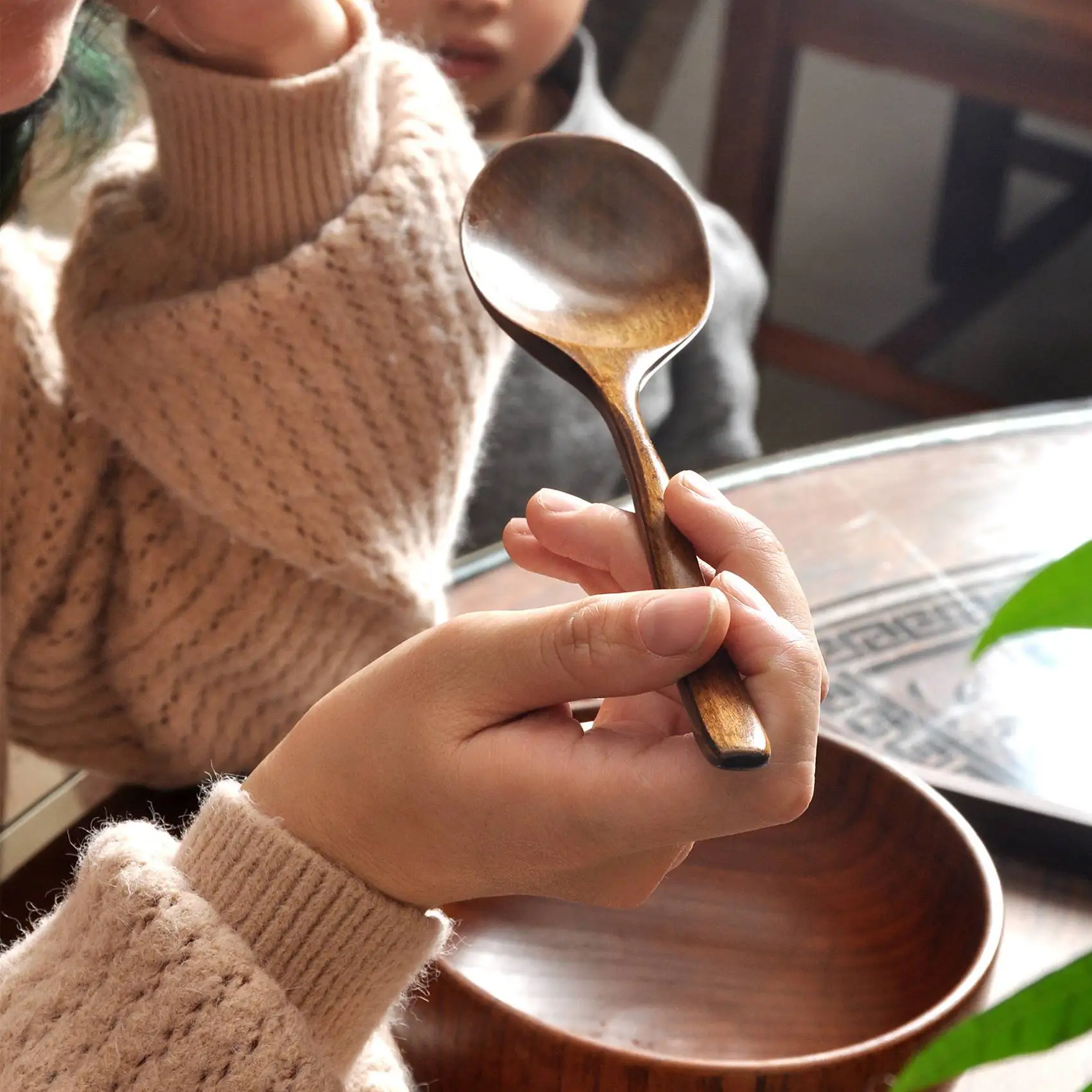 Set di 2 cucchiai da minestra in legno artigianale in stile cinese Vintage, per cena, dessert per insalata, snack, riso, zuppa, frutta