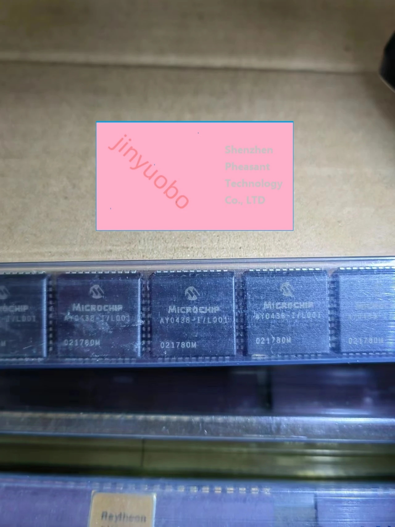 

2PCS AY0438 AY0438-I/L001 AY0438-I/L PLCC44 Commonly used chip for automotive computer board