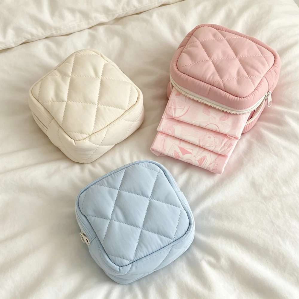Sanitary Napkin Storage Bag Lipstick Makeup Pouch Quilted Corduroy Organizer Portable Menstrual Pad Pouch Zipper Makeup Mini Bag
