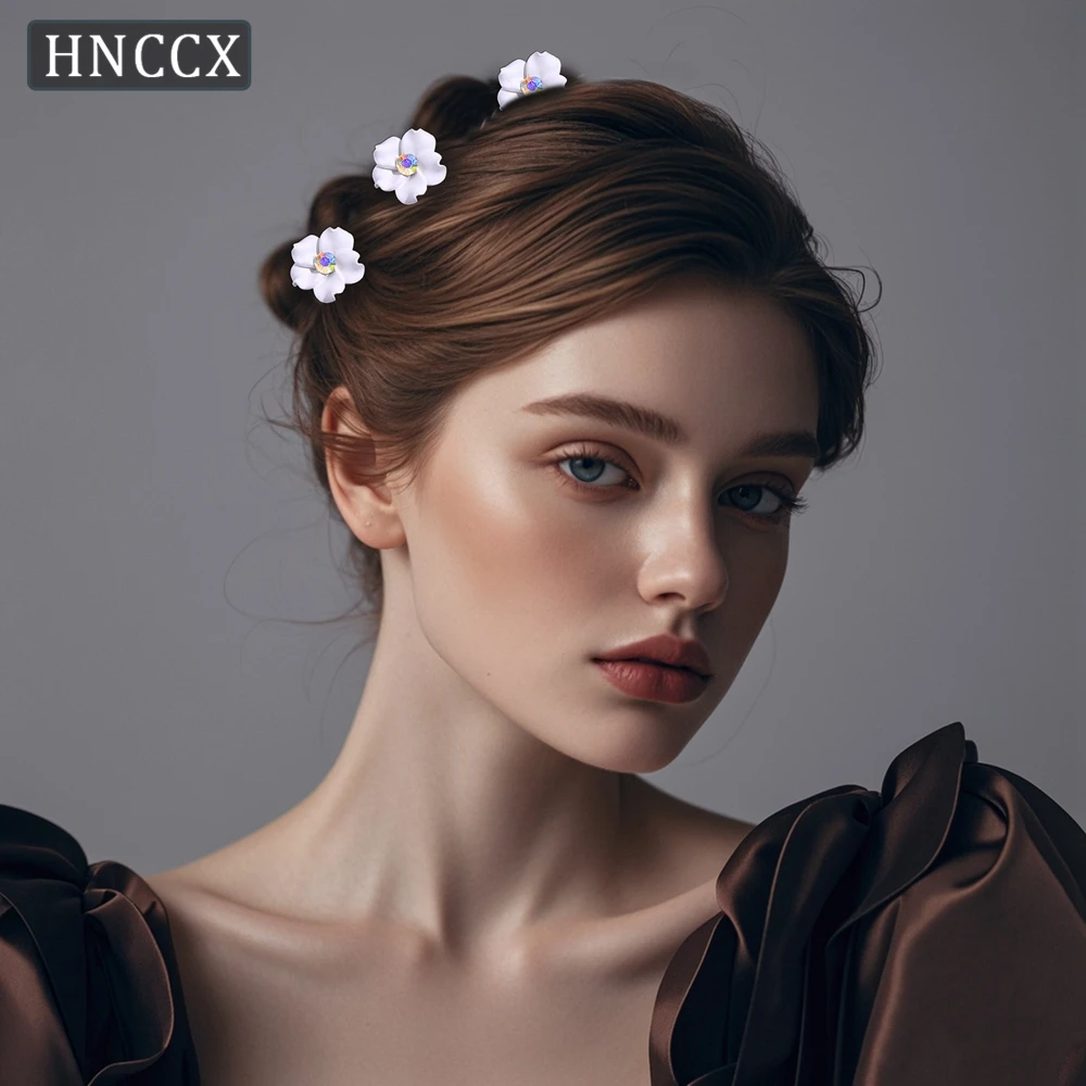 HNCCX Handmade White Color Ceramic Flower Bridal Hair Pins Colorful Rhinestone Women Wedding Hair Accessories Jewelry CP774