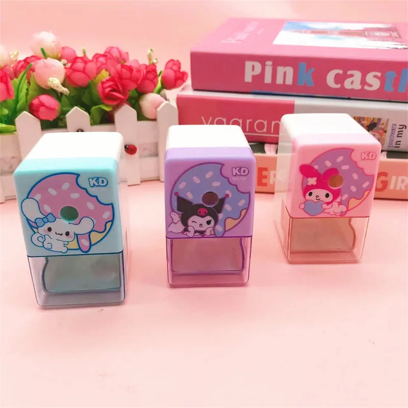 

New Sanrio Kuromi Pencil Sharpener Cartoon Hand-cranked Roll Pen Machine Student Stationery Supplies