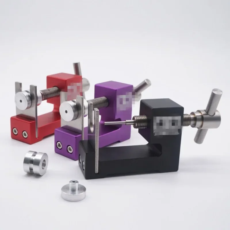 Climbing Car, A Drift Car, Upgraded, Refitted, Disassembled and Installed Tools, Tire Puller