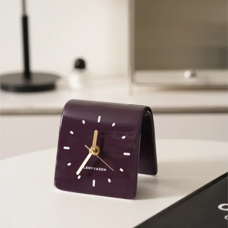 Creative Countertop Ceramic Clock Minimalist Clock Home Decoration Living Room Bedside Fashionable and Silent Clock