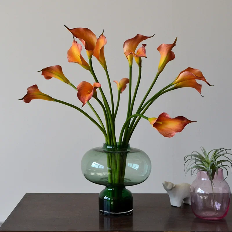 10 Stück künstliche Blumen, EVA-Kallalilien, zur Dekoration von Wohnräumen, für Tischarrangements, Partys, Hochzeiten, als Blumenstrauß, Kallalilien. – Detail 29