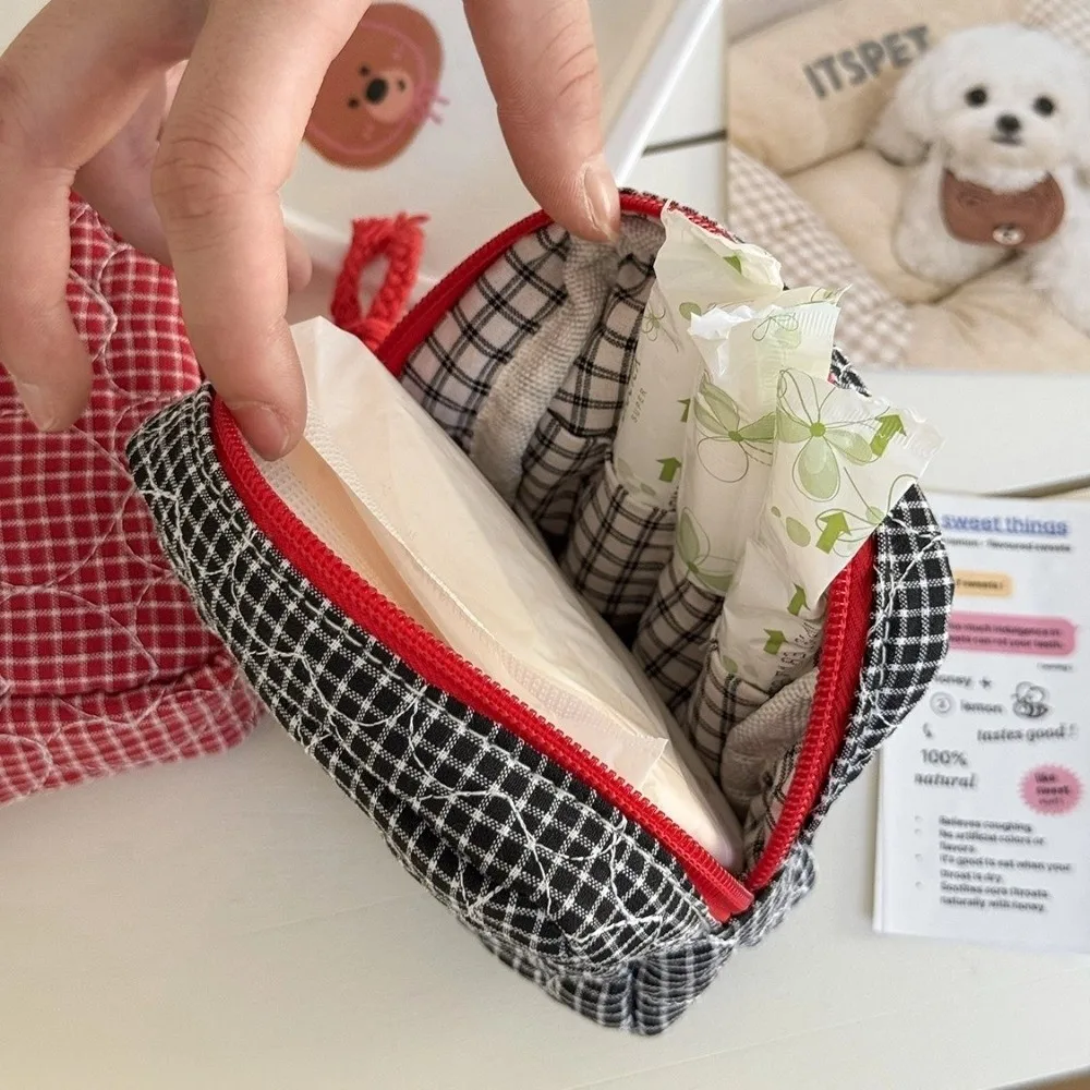 

Portable Quilted Heart Makeup Bag Korean Style Large Capacity Plaid Toiletry Pouch Zipper Zipper Quilted Bag Travel