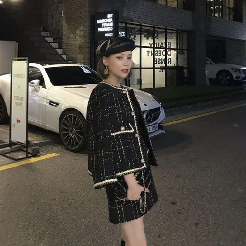 2026 Autumn New Style Fashion Set Women's Short Coat Skirt Two-Piece Set Coarse Tweed Small Fragrance Style Loose Fit Winter