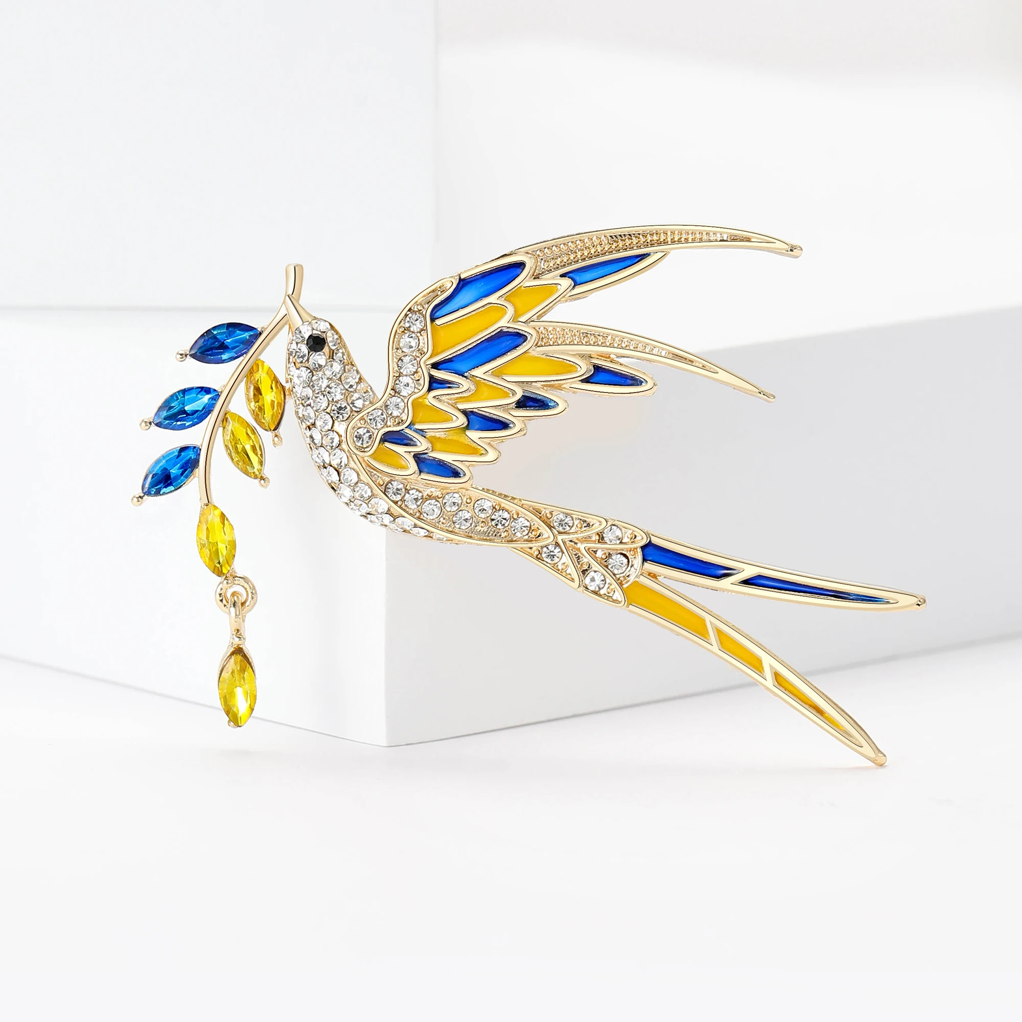 Sparkling Ukrainian Rhinestone Peace Dove Brooches for Women Unisex Ear of Wheat Pins Banquet Party Accessories Gifts