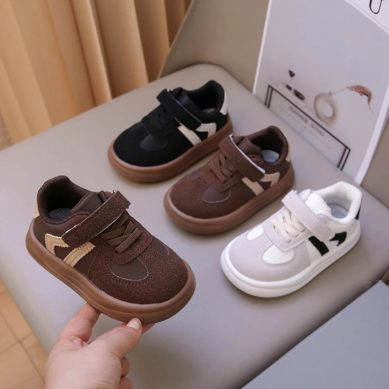 

Kids Retro Suede Panel Sneakers Hook-and-Loop Closure Thick Non-slip Sole for Boys Girls Daily Casual, School & Outdoor Play