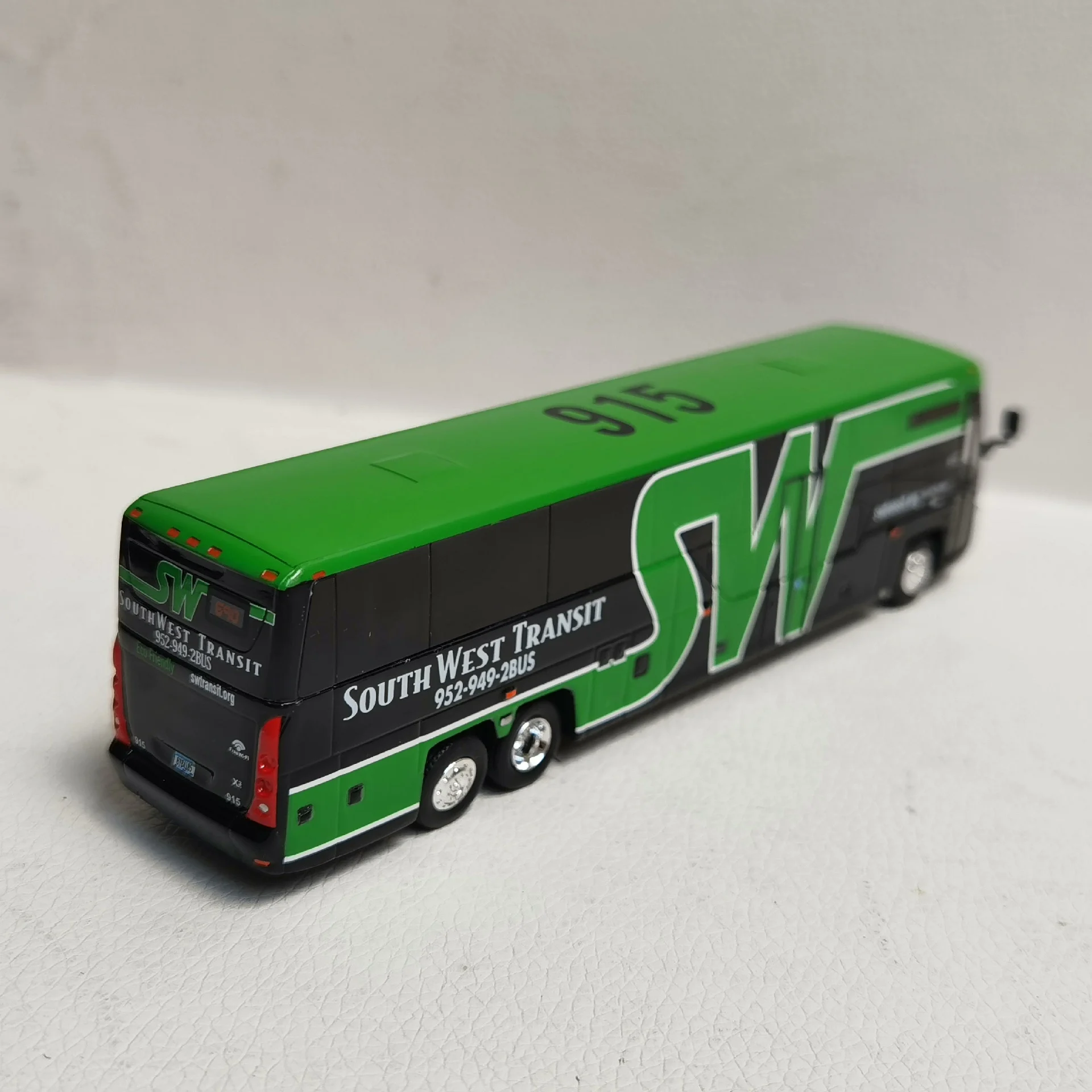 1:87 Scale HO D45 Bus Plastic Car Model Toy Plastic Collectible Ornament Souvenir Toys Cars