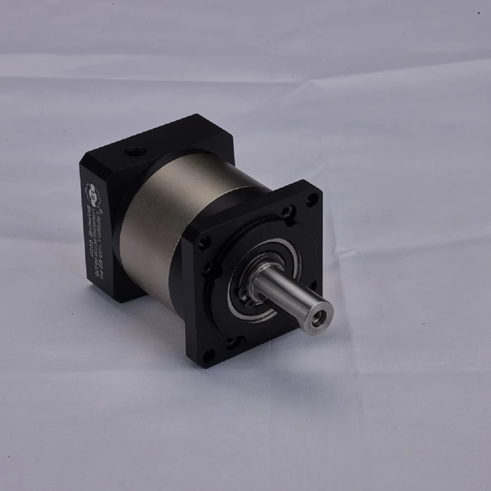 LRF60 Typ Planeten Minderer von Verhältnis 16/20/25/32/40/50/70:1 und Hohe Präzision für Nema 24 Stepping Servo Motor