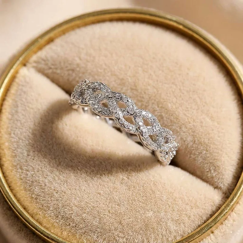 925 Sterling Silver New Fancy Twist Ring for Women Full Paved Sparkling CZ Stylish Wedding Party Exquisite Fashion Jewelry