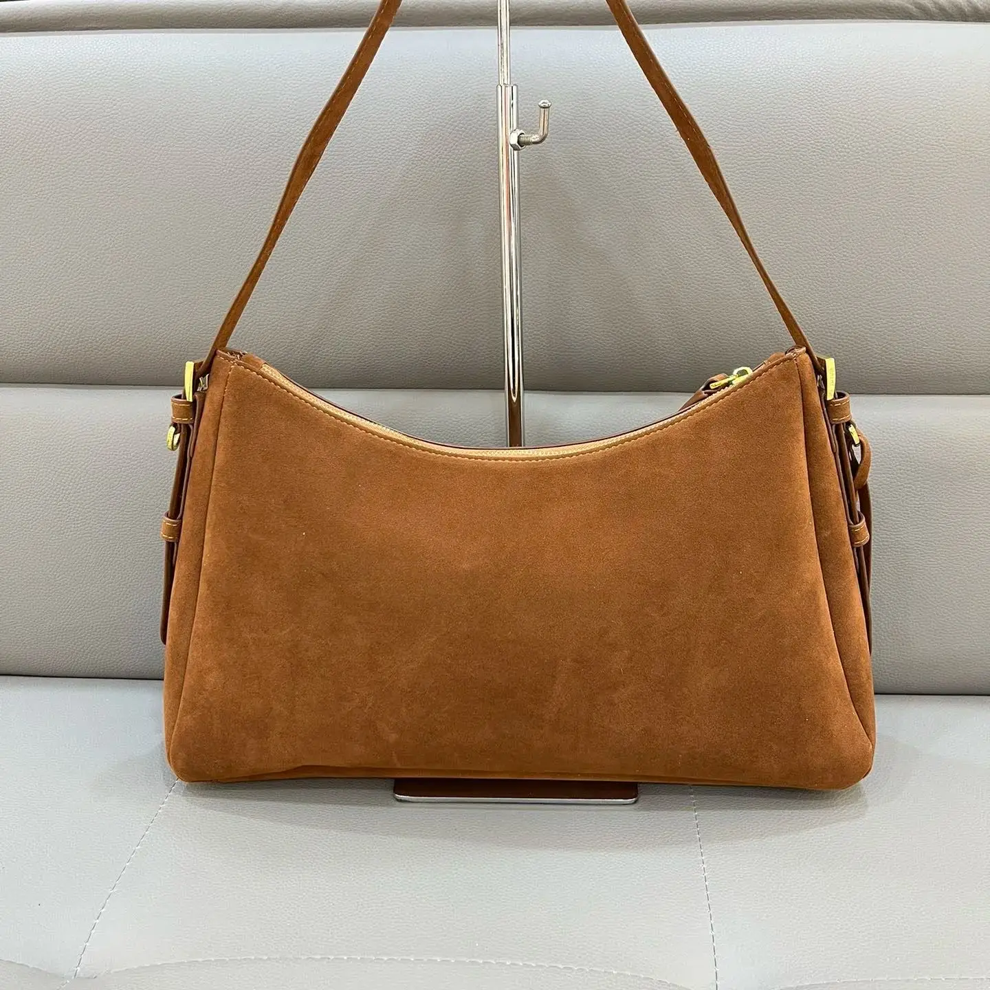 

2025 Новая роскошная однотонная сумка из натуральной кожи известного бренда, новые роскошные женские дизайнерские сумки через плечо