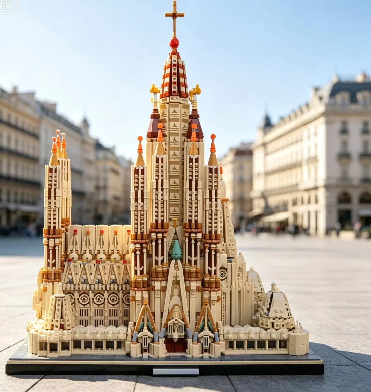 10045 Teile MOC Straßenansicht Architektur Spanische Heilige Familie Kathedrale Bausatz Spielzeug Ornament Geschenk 46,8 * 34,8 * 62