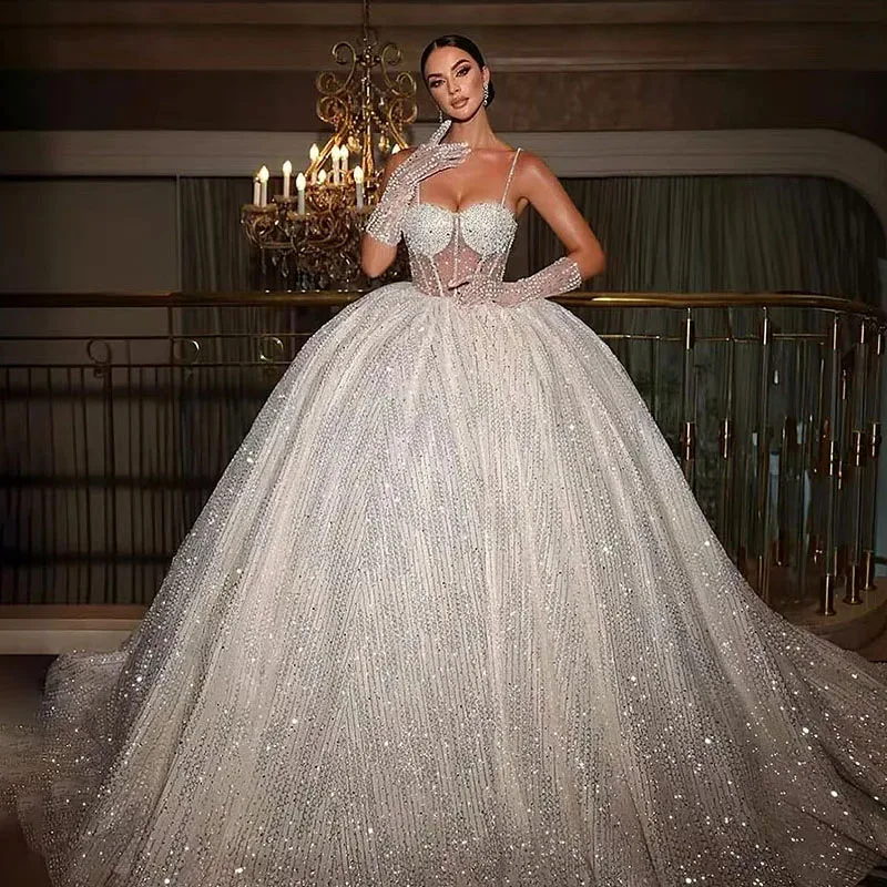 

Graceful Sparkly Sequins Spaghetti Straps Bridal Dress Beads Wedding Gown 2025 Luxury Ball Gown Bride Robe Vestido De Noiva