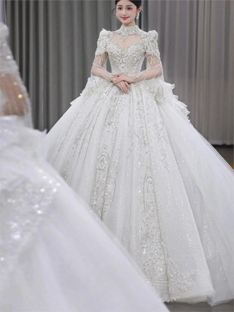A new long-sleeved heavy-duty luxury haute couture dress with large tail view 5