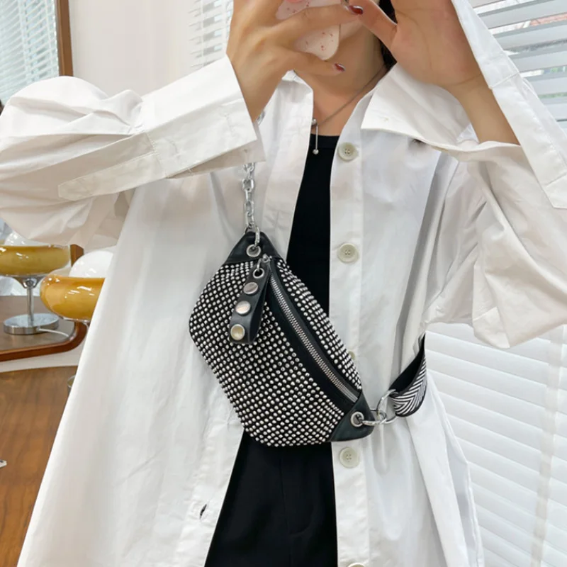 

Designer Lady Waist Bag fashion Chain Shoulder Crossbody Chest Bag vintage Diamond Fanny pack Phone purse luxury Female Belt Bag