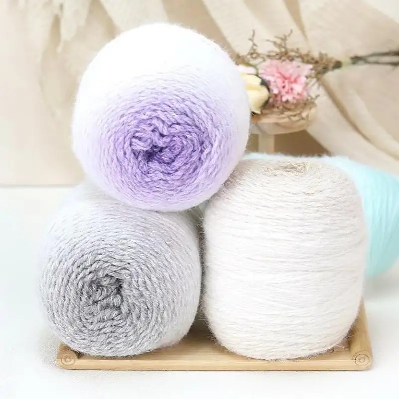 Handgefertigtes Häkelgarn aus Wolle, 200 g, mit Farbverlauf, weich und strapazierfähig, zum Stricken für Heimwerkerprojekte, zum Herstellen von Pullovern und Mützen. – Detail 7