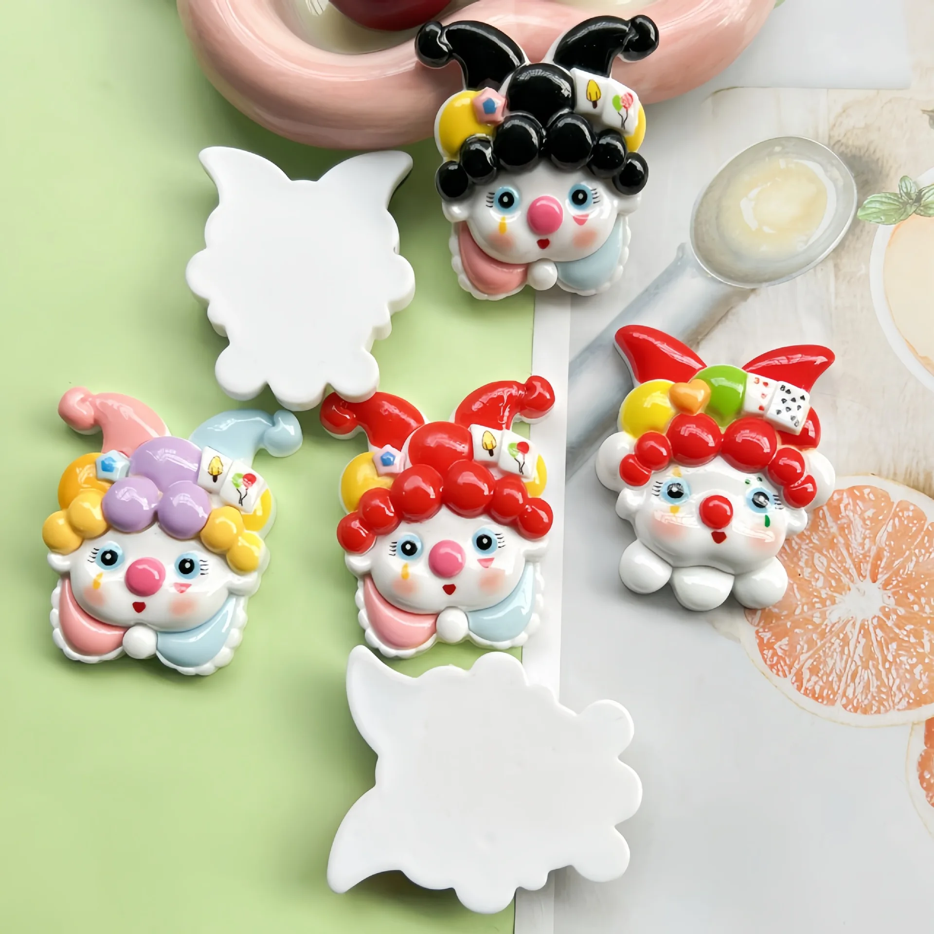 2Pcs Cute clown Cartoon Resin Flatback Handmade Resin Accessories Crafts Materials Scrapbooking Embellishments