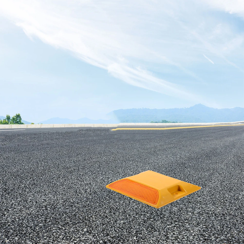 عاكس الطريق مسمار السلامة البلاستيك عاكس الرصيف علامة الرؤية الليلية درب علامة عاكسات الطريق السريع