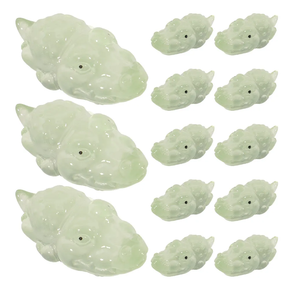 25Pcs Miniature Resin Alligator Ornaments Glow in The Dark Cute Small Animal Decoration Garden Micro Landscape Desk Decor