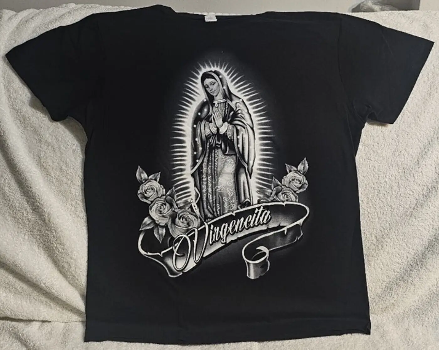 

GUADALUPE VIRGIN MARY PRAY FLOWER ROSE VIRGENCITA RELIGIOUS T-SHIRT