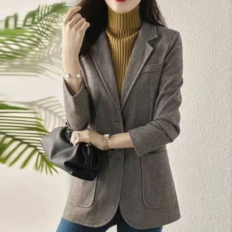 Blazer grigio Donna Lana e misto Abbigliamento Tweed Giacca solida Capispalla Cappotti slim per le donne Recensioni coreane Molte moda 2024 Porta