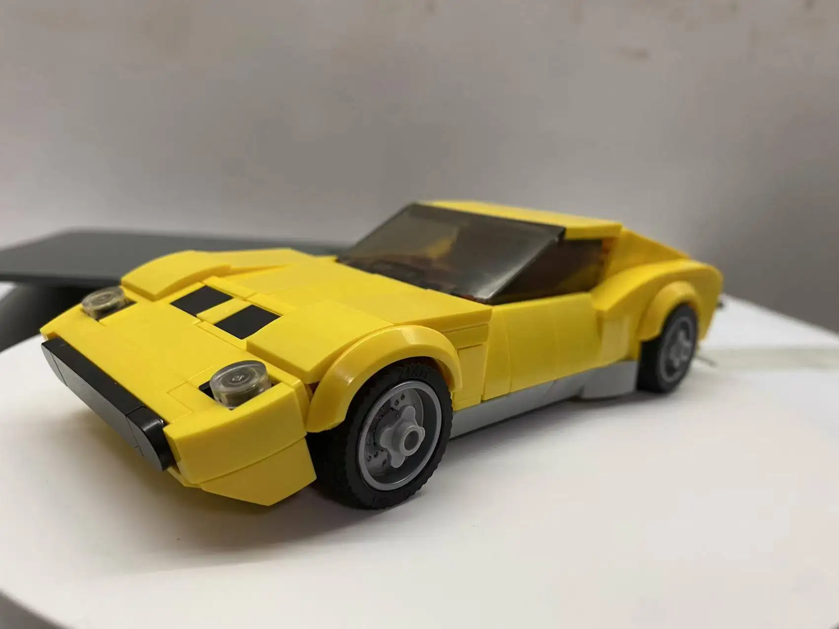 

Creative Building Blocks MOC Racing Car Model 323 Parts City Speed Champion Toy for Boys Construction Set