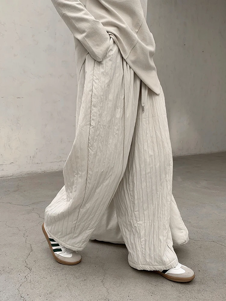 EAM High Elastic Waist Beige Striped Thin Long Wide Leg Pants New Trousers Women Fashion Tide Autumn Winter 2025 1DH8380