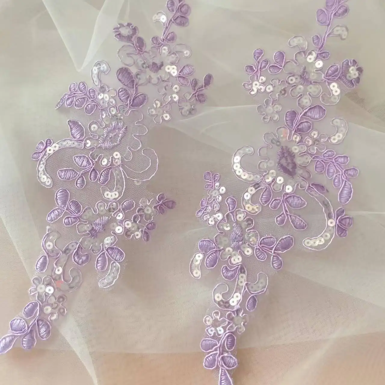 20 Stück/10 Paare. Spitzenborte mit glänzenden Pailletten und verspiegelten Blumen. Hochzeitskleid, Hochzeitsschuhe, Kopfschmuck, DIY-Nähzubehör RS2506062 – Detail 7