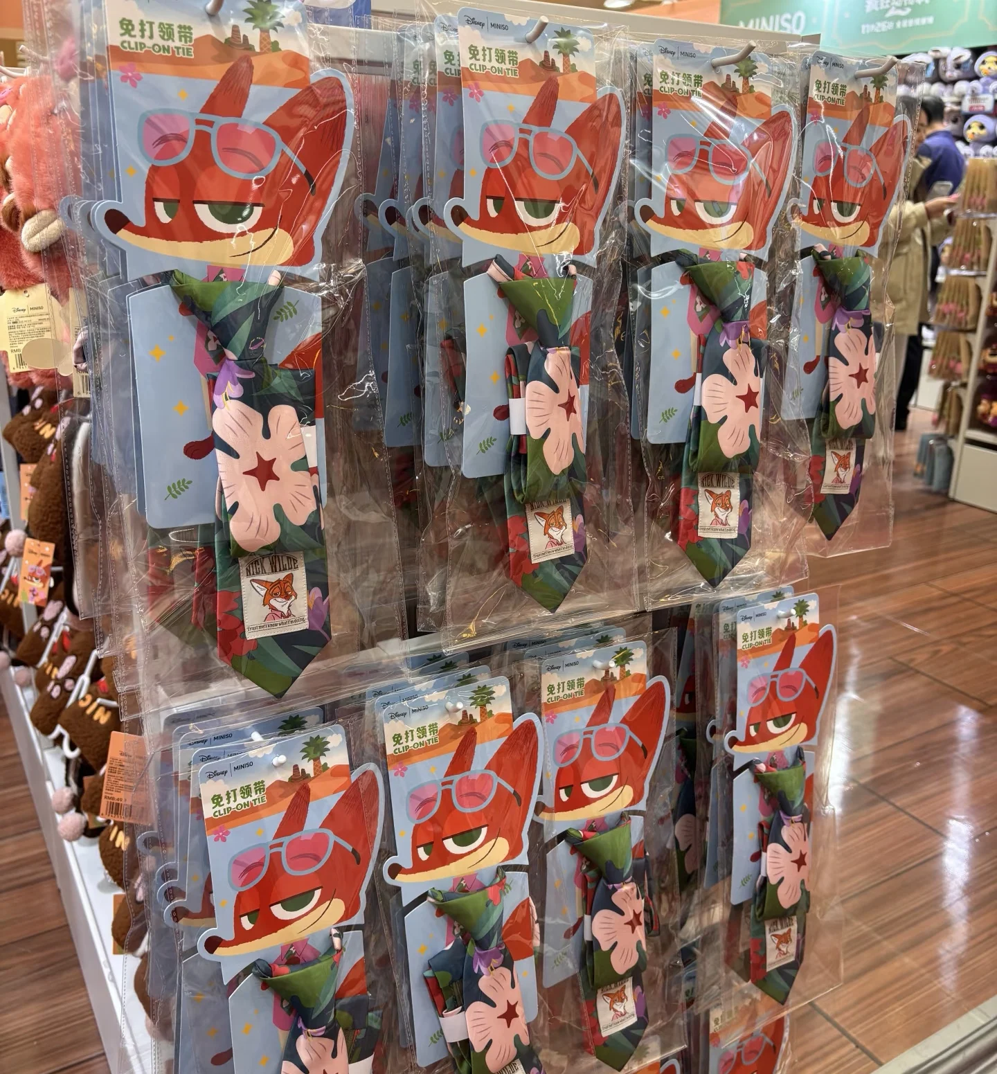 

Disney Zootopia Pop-up Limited Edition Pre-tied Tie, Clip-on Bow Tie for Cosplay Costume,Character Necktie